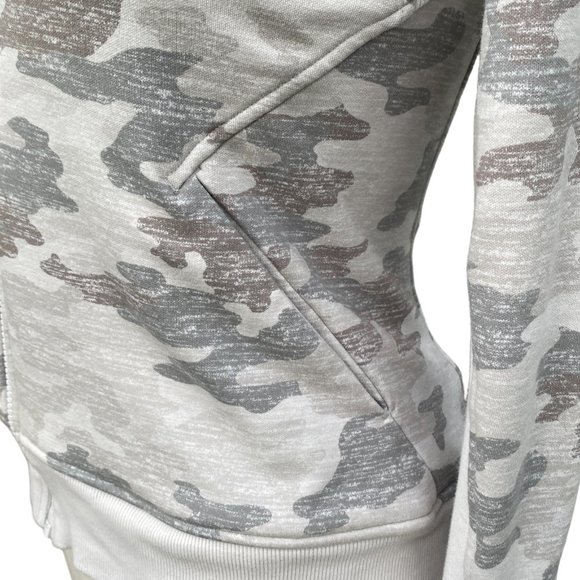 Athleta Triumph Grey Gypsum Camo Hoodie Sweatshirt Activewear Athleisure Sz XS - Picture 6 of 16